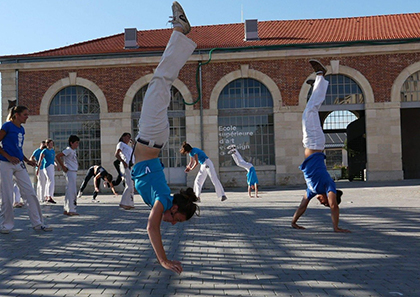 Capoeira Malungos & batucada Casa de Bambas  